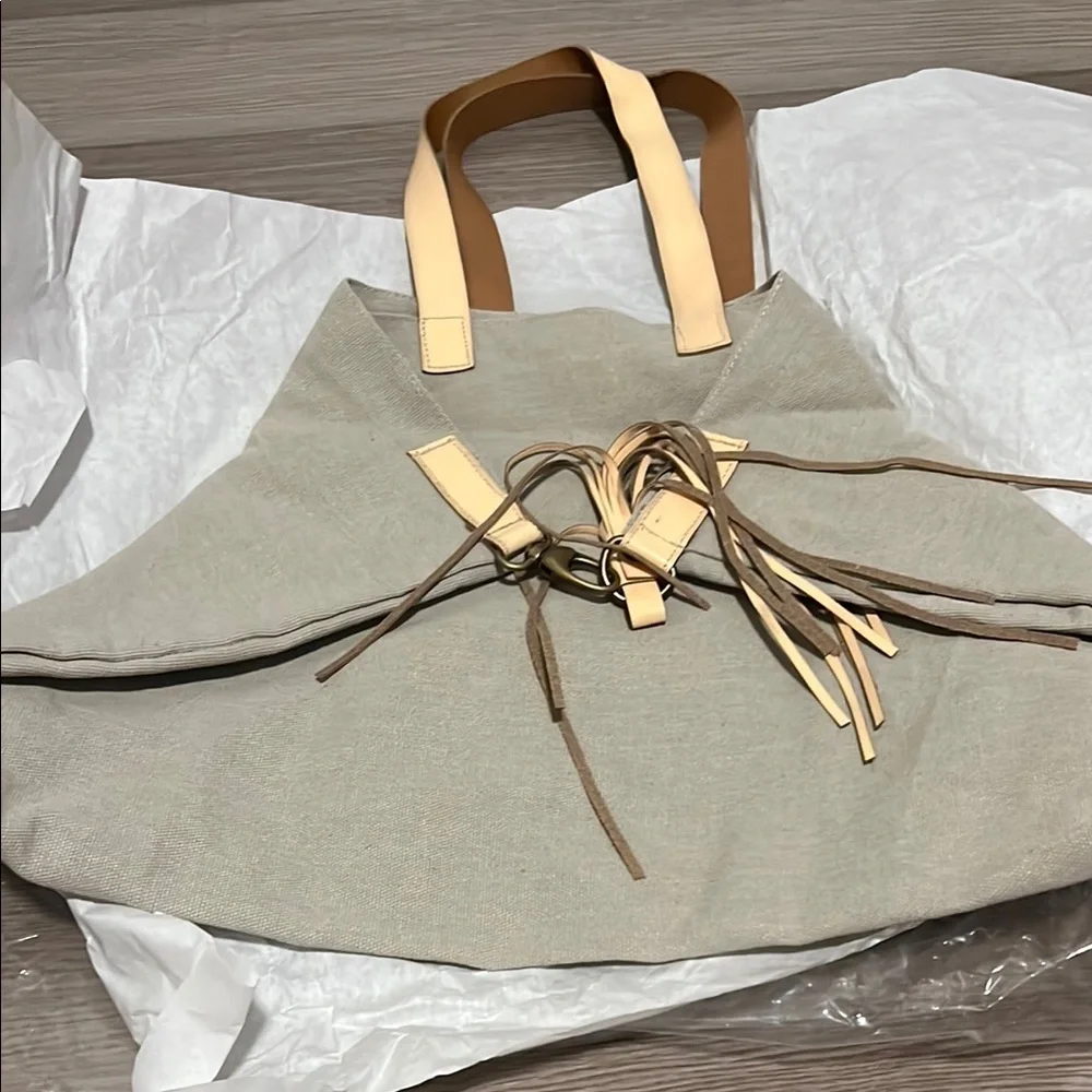 Lovestitch Elegant Cream and Tan Tote Bag